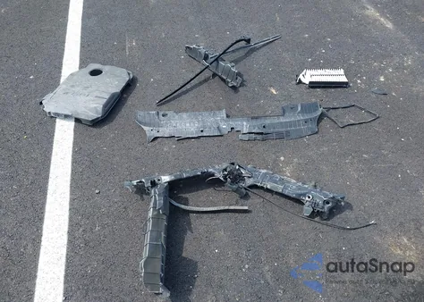 2025 Kia K5 Gt-Line z USA, uszkodzony, nr VIN KNAG64J75S5268173